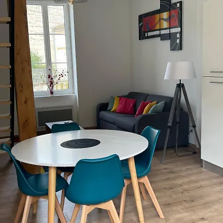 6 - Hyper-centre Avec Garage *