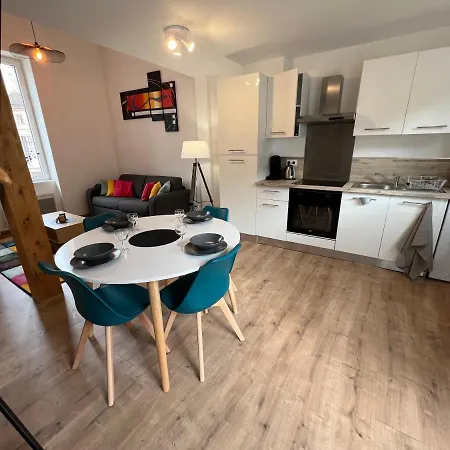 6 - Hyper-centre Avec Garage